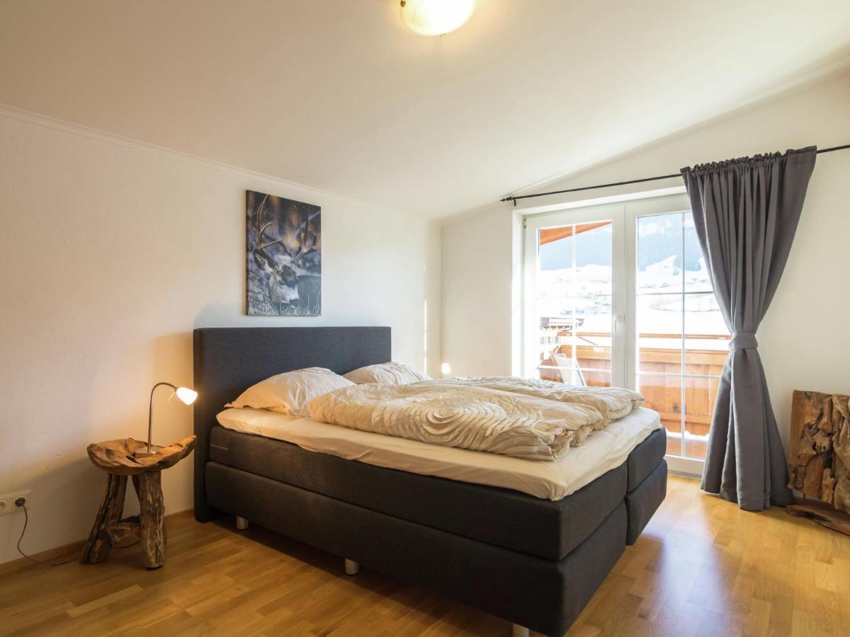 Luxurious Holiday Home With Terrace In Tyrol ブリクセン イン ターレ エクステリア 写真