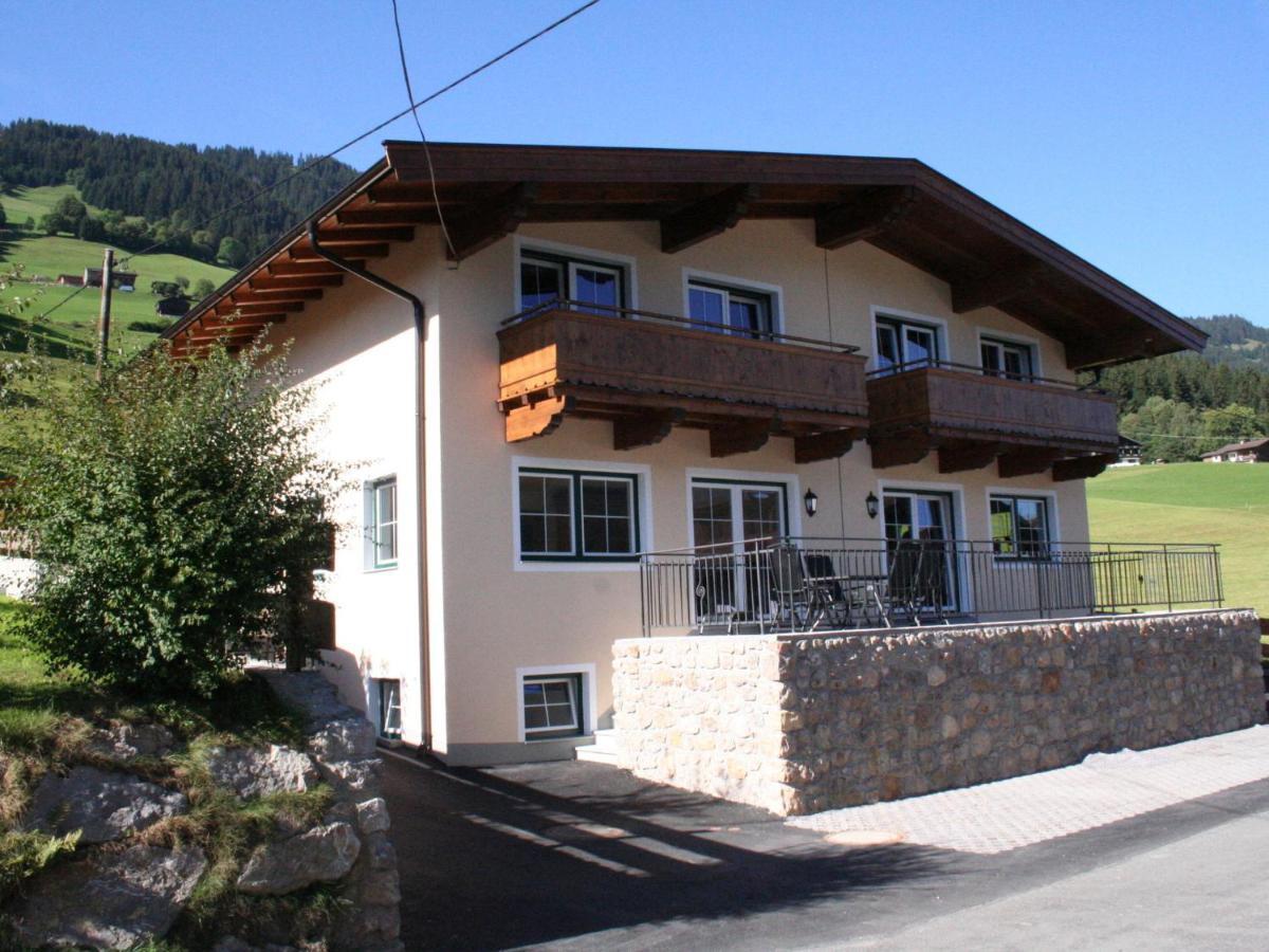 Luxurious Holiday Home With Terrace In Tyrol ブリクセン イン ターレ エクステリア 写真