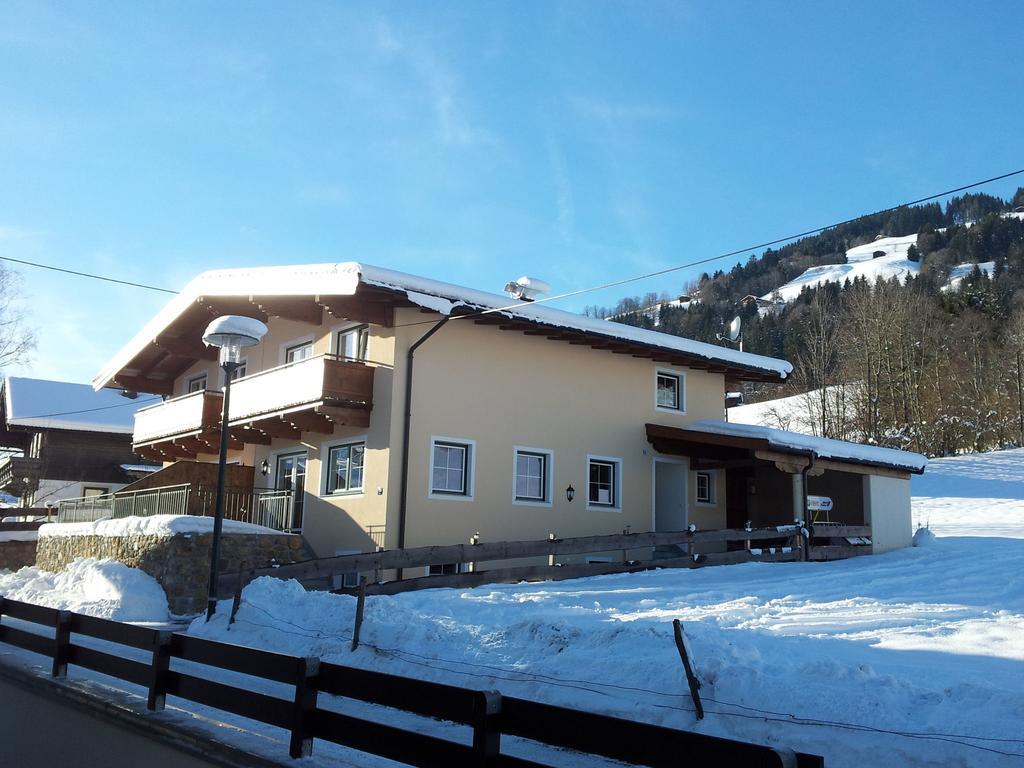 Luxurious Holiday Home With Terrace In Tyrol ブリクセン イン ターレ エクステリア 写真